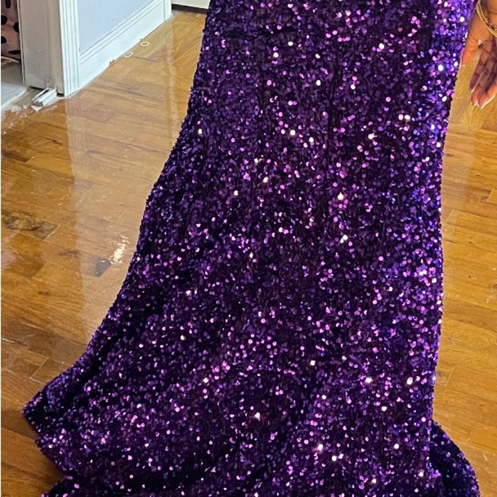 Beautiful Prom/Pageant Purple Dress - Picture 3 of 8